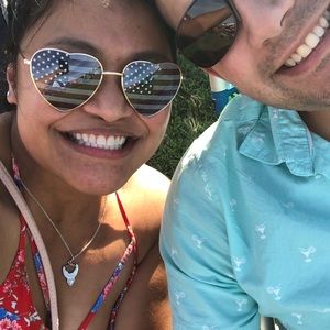 Meet your Posher, Maricel